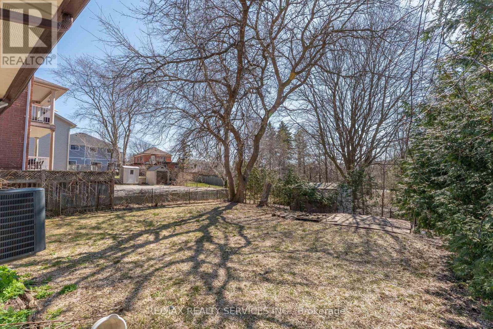 94 Gage Avenue, Kitchener, ON - Outdoor