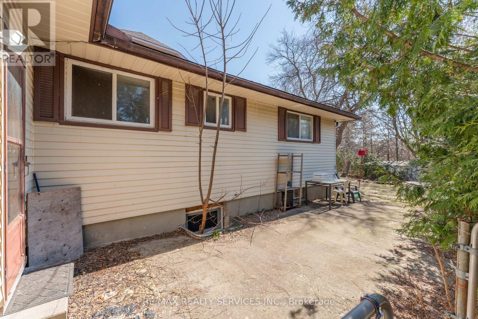 94 Gage Avenue, Kitchener, ON - Outdoor With Exterior