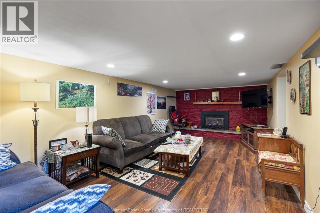 2979 Orion, Windsor, ON - Indoor Photo Showing Other Room With Fireplace