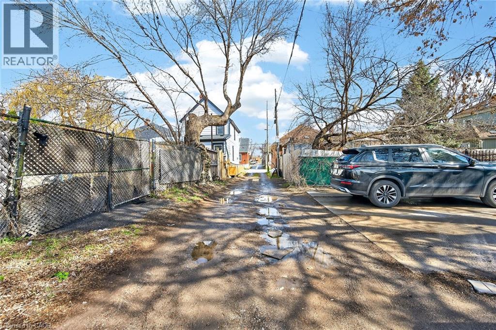 133 Avondale Street, Hamilton, ON