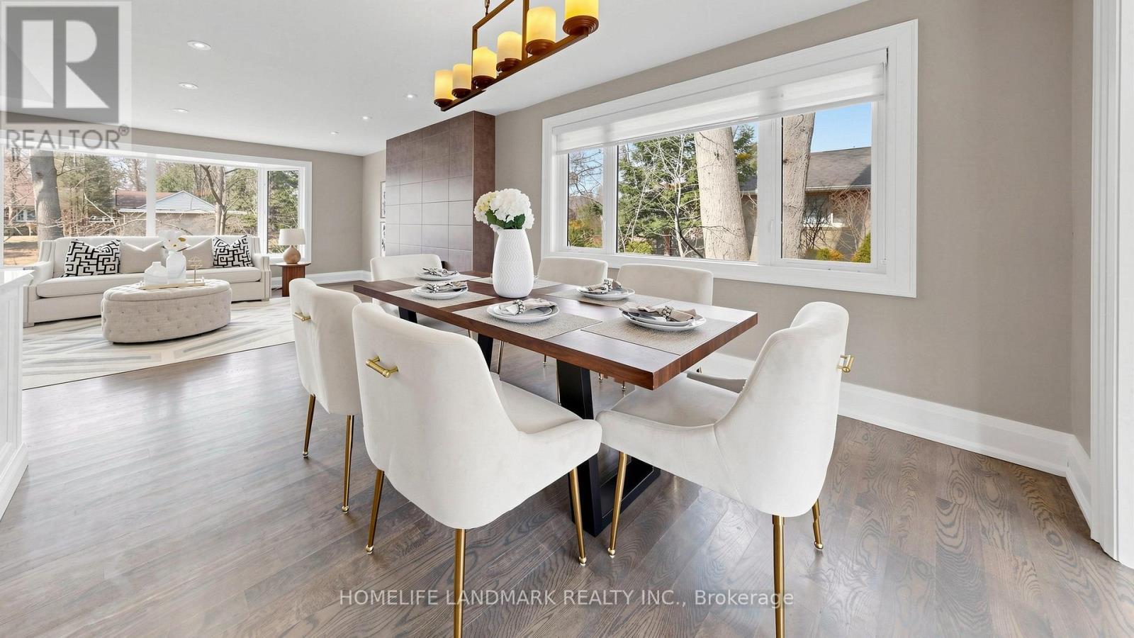 1549 Elite Road, Mississauga, ON - Indoor Photo Showing Dining Room