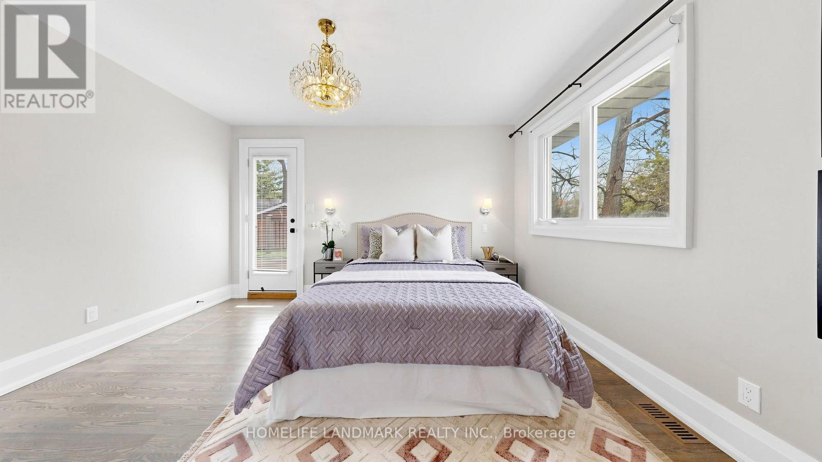 1549 Elite Road, Mississauga, ON - Indoor Photo Showing Bedroom
