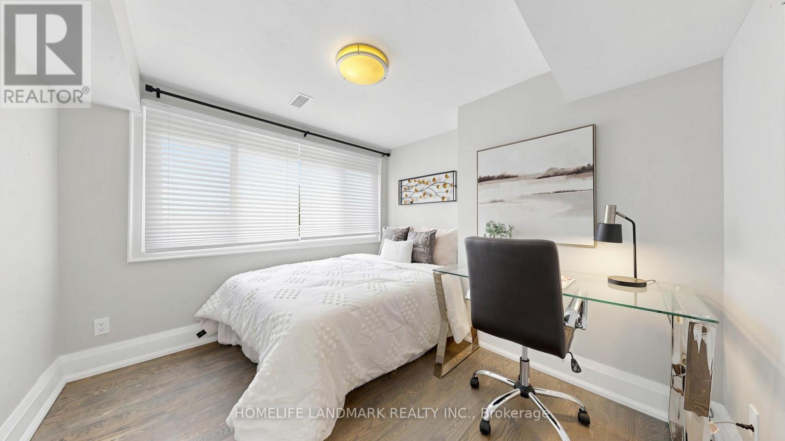 1549 Elite Road, Mississauga, ON - Indoor Photo Showing Bedroom