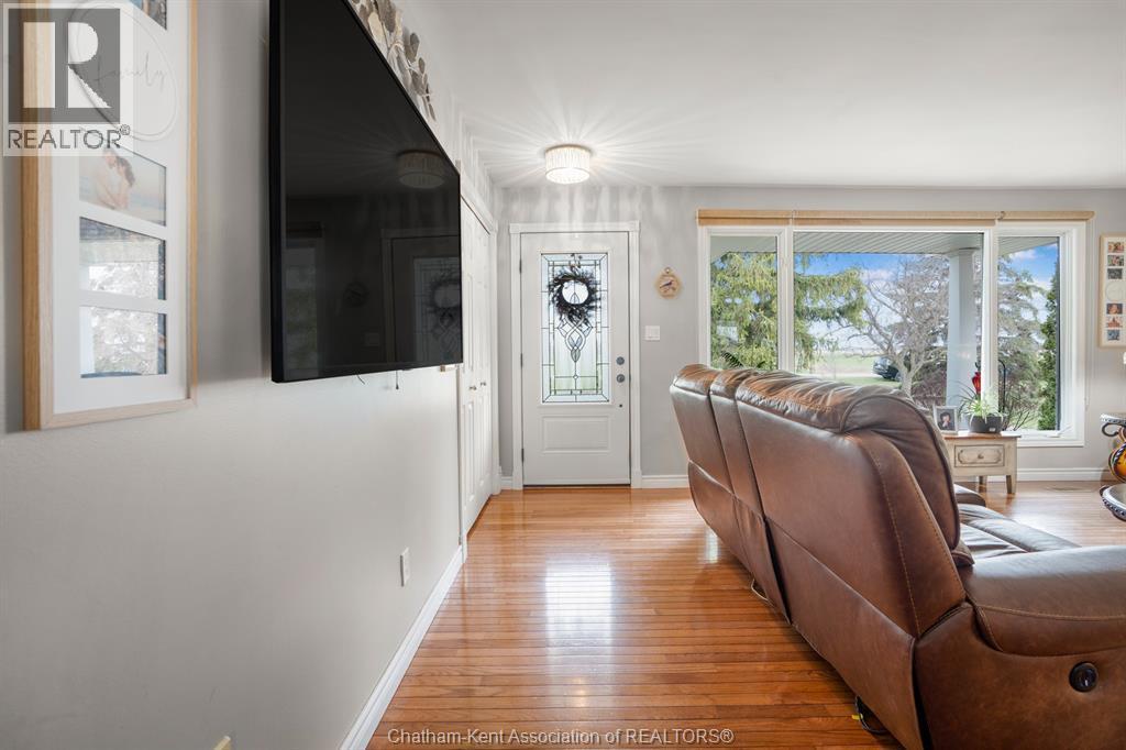 7088 9Th Line, Chatham, ON - Indoor