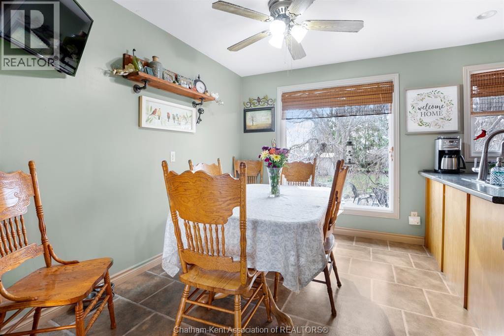 7088 9Th Line, Chatham, ON - Indoor Photo Showing Dining Room