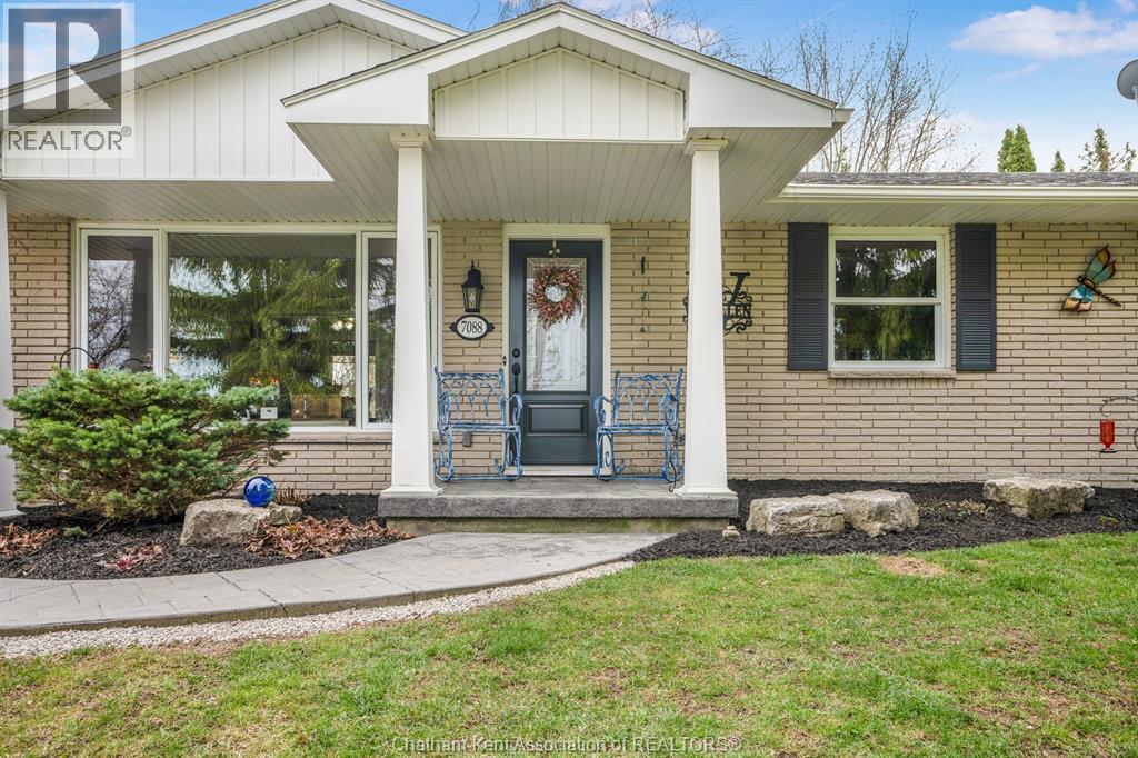 7088 9Th Line, Chatham, ON - Outdoor