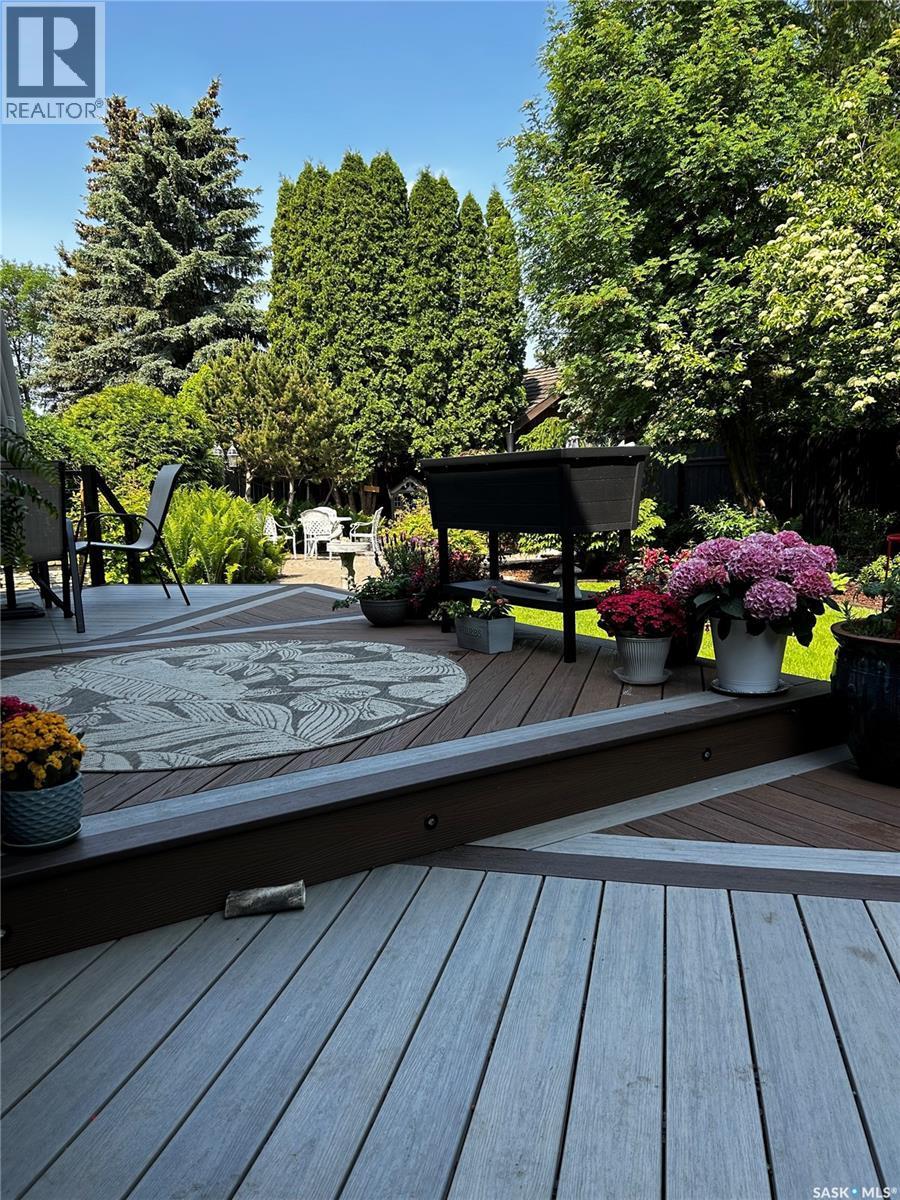 715 Emerald Bay, Saskatoon, SK - Outdoor