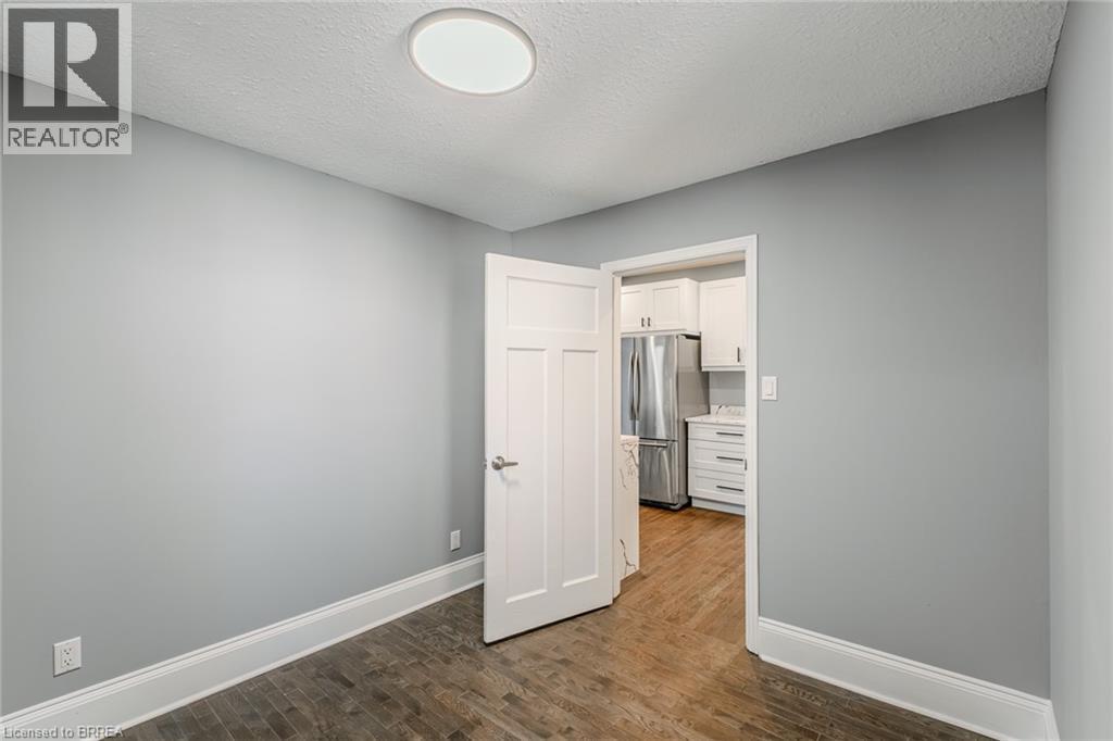 42 East 31St Street, Hamilton, ON - Indoor Photo Showing Other Room