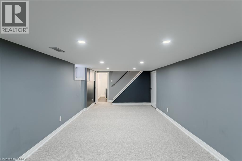42 East 31St Street, Hamilton, ON - Indoor Photo Showing Other Room