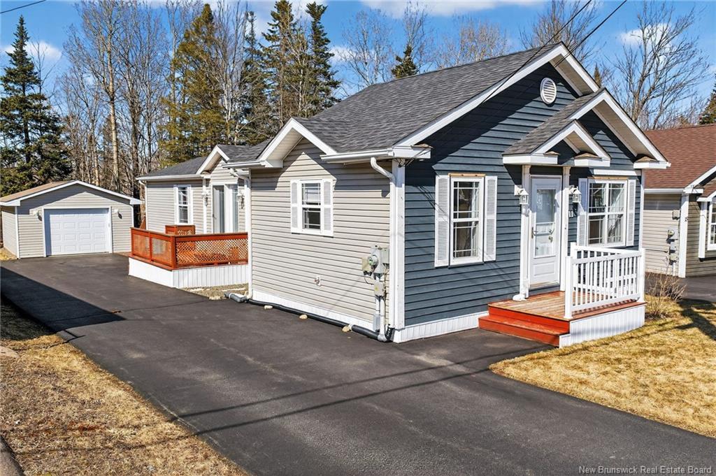 11 Sequoia Dr, Moncton, NB