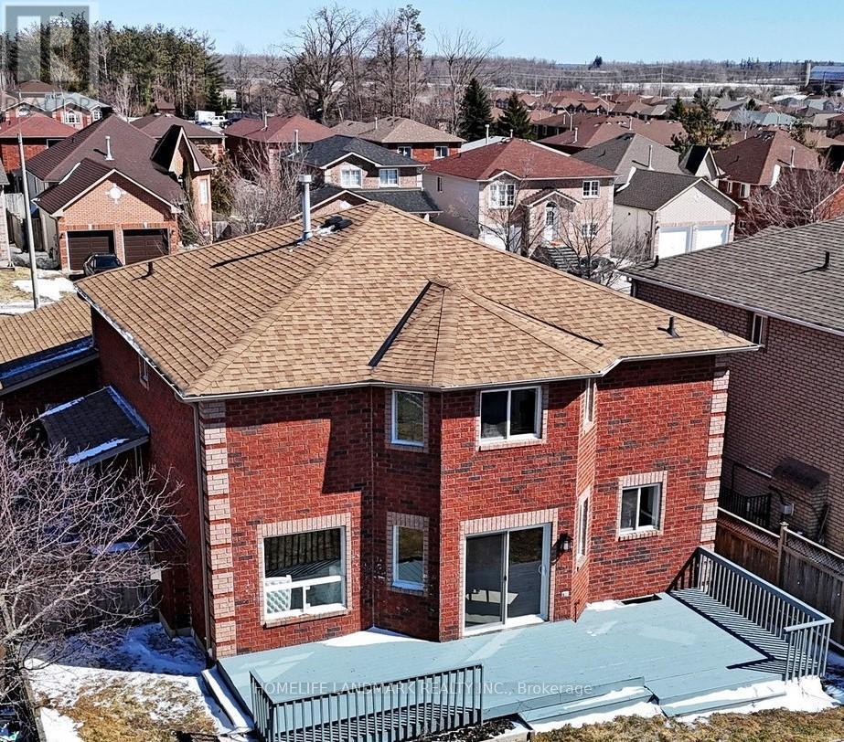 75 Ambler Bay, Barrie, ON - Outdoor