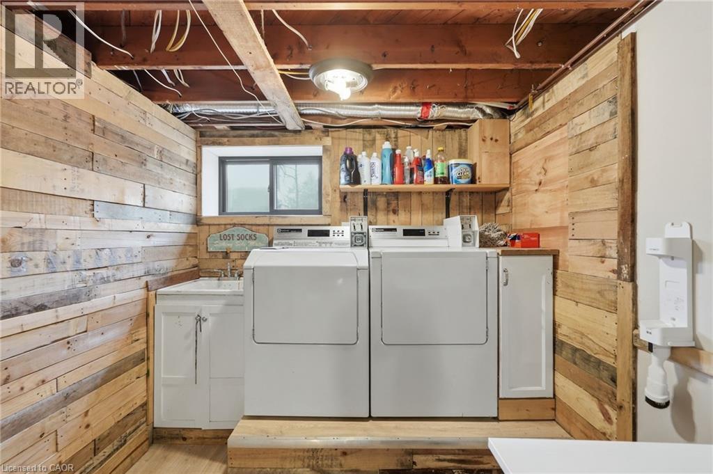 222 Concession 11 E, Freelton, ON - Indoor Photo Showing Laundry Room