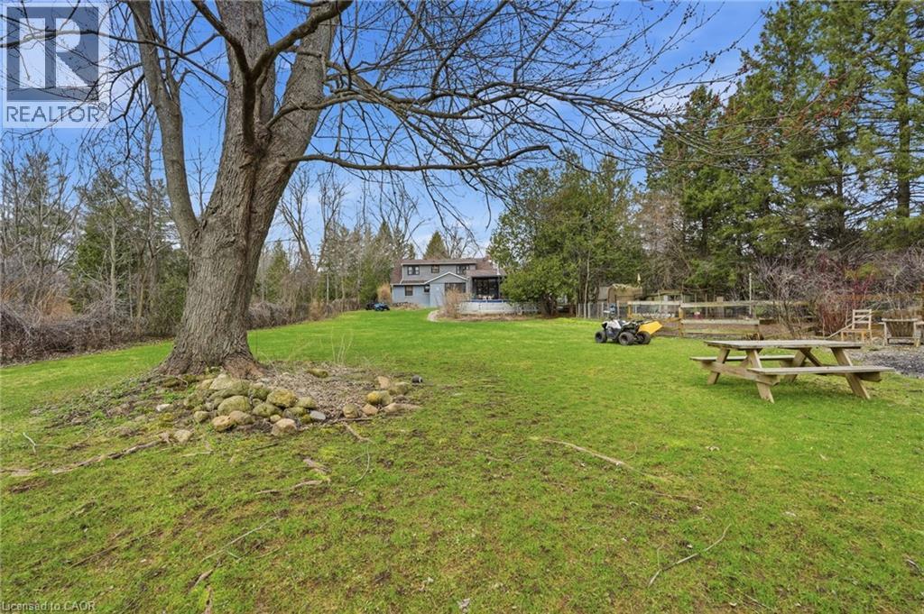 222 Concession 11 E, Freelton, ON - Outdoor