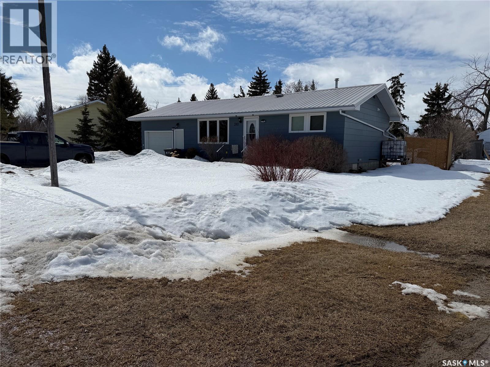 310 Main Street, Abernethy, SK - Outdoor