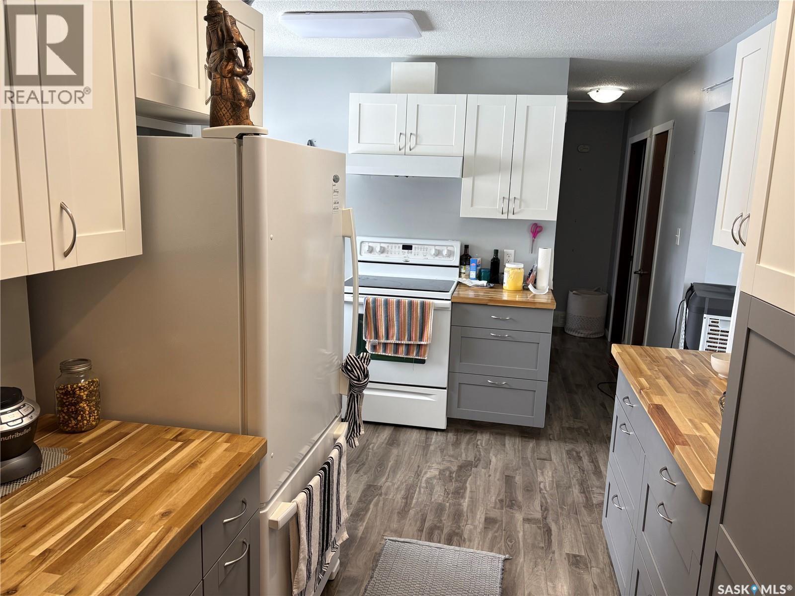 310 Main Street, Abernethy, SK - Indoor Photo Showing Kitchen