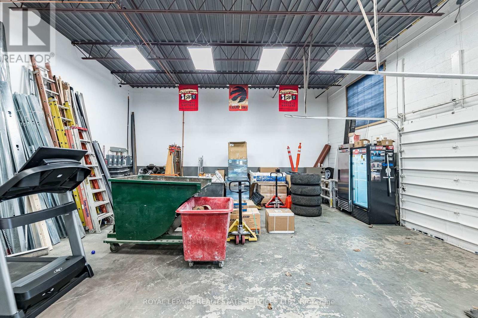 3130 Universal Drive, Mississauga, ON