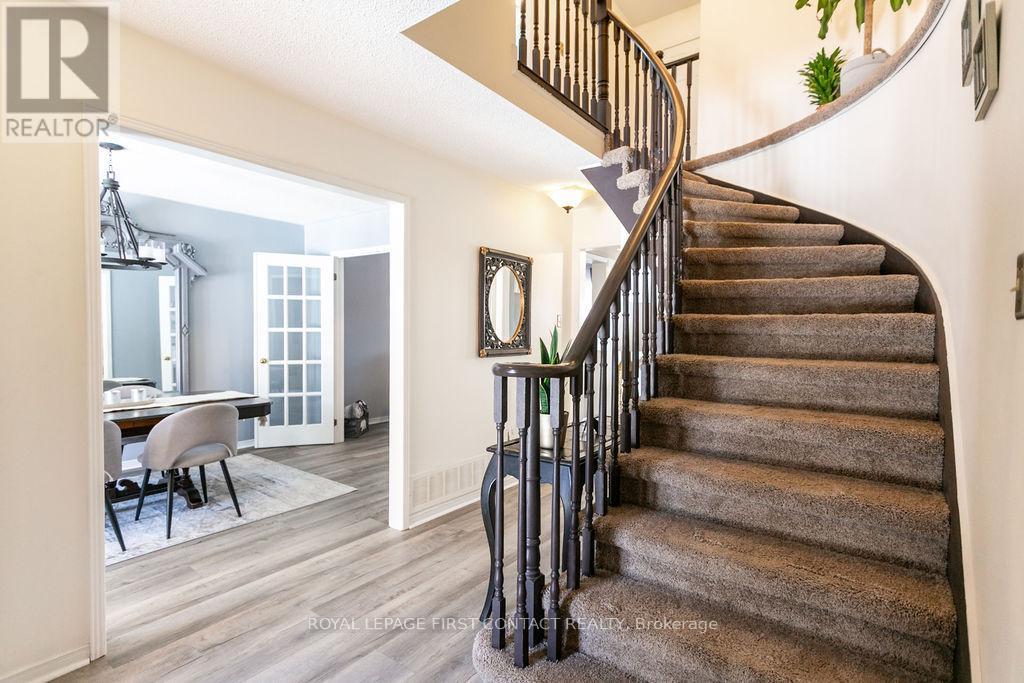 13 Irwin Drive, Barrie, ON - Indoor Photo Showing Other Room