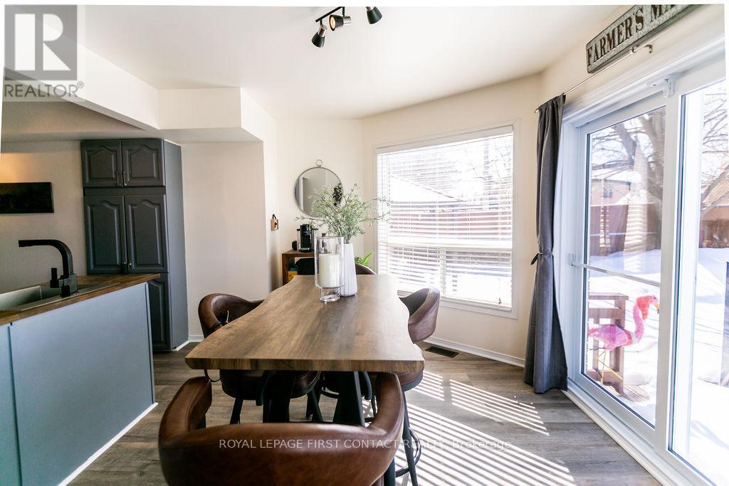 13 Irwin Drive, Barrie, ON - Indoor Photo Showing Dining Room