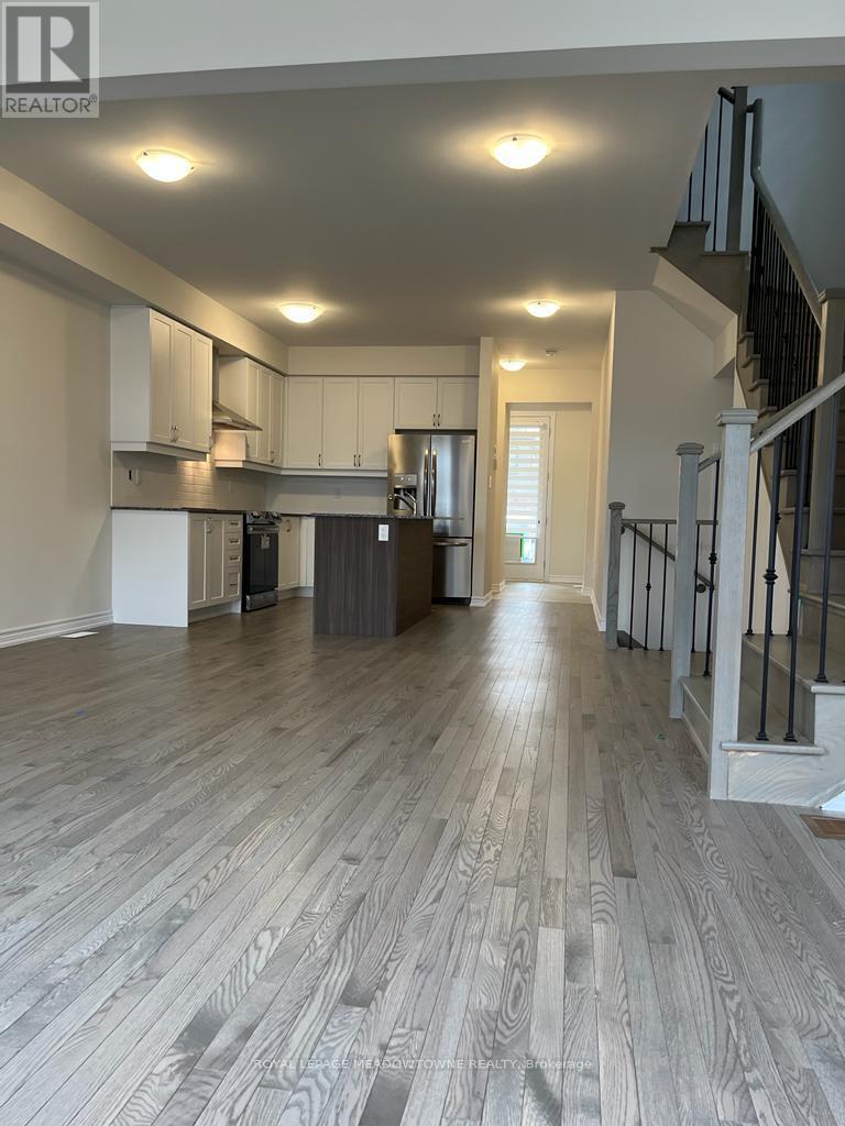 45 Eberhardt Drive E, Wasaga Beach, ON - Indoor Photo Showing Kitchen