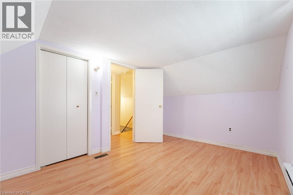 16 Royal Avenue, Hamilton, ON - Indoor Photo Showing Other Room