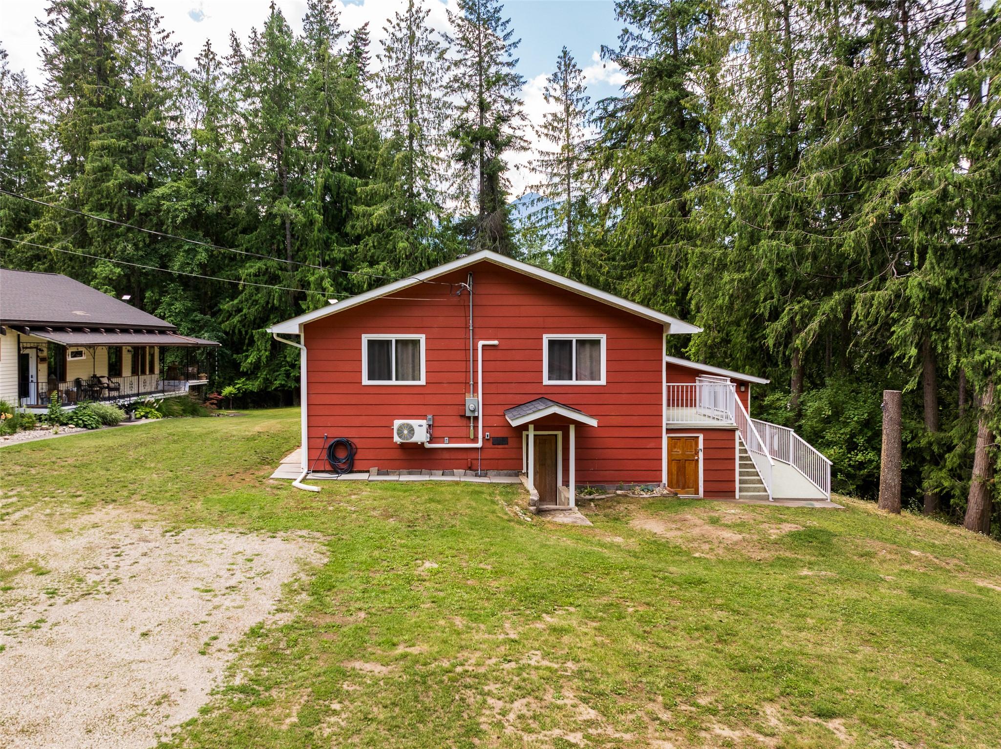 10219 Twin Bays Road, Twin Bays, BC - Outdoor