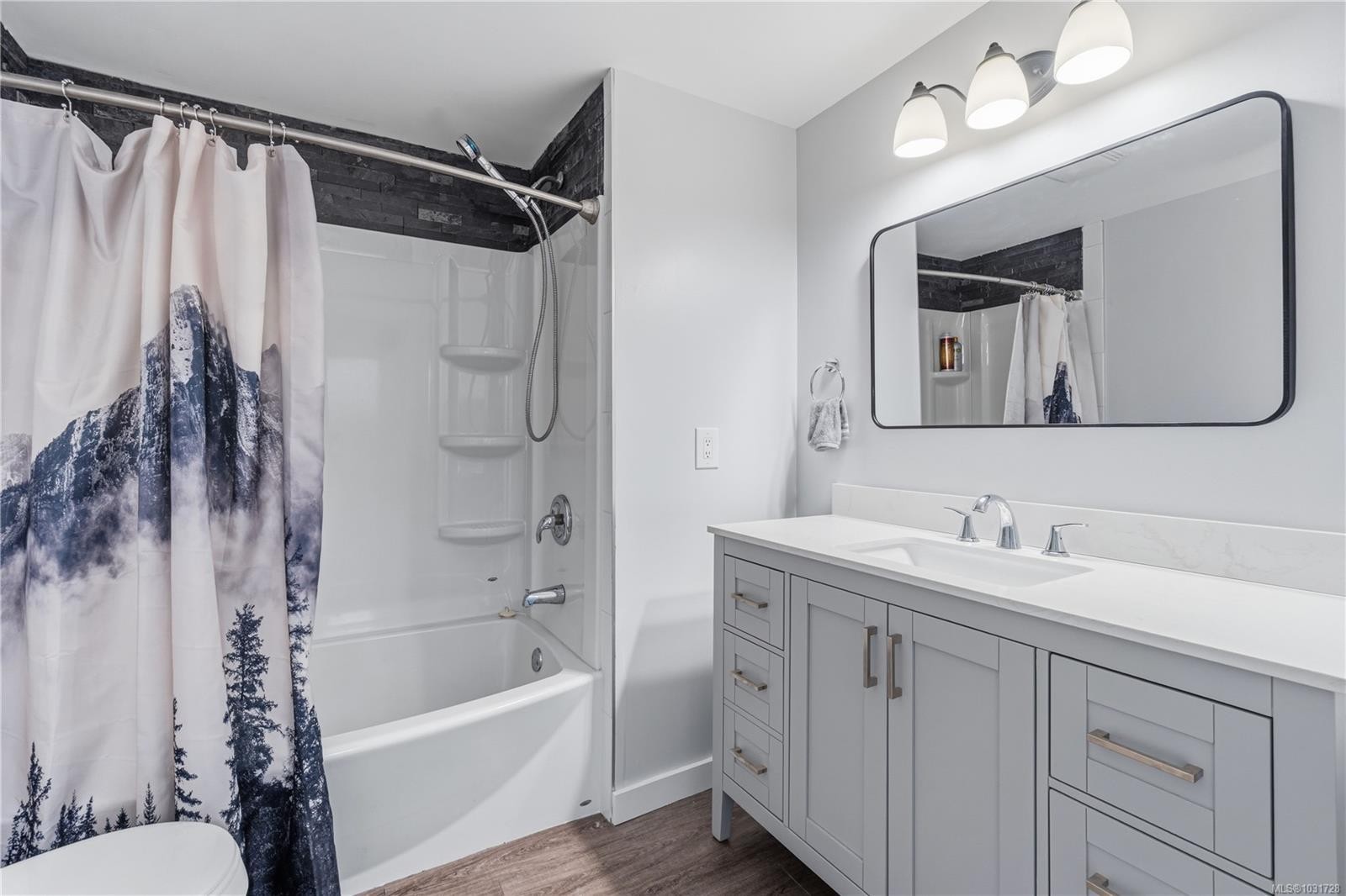 1007 Fabrick Dr, Qualicum Beach, BC