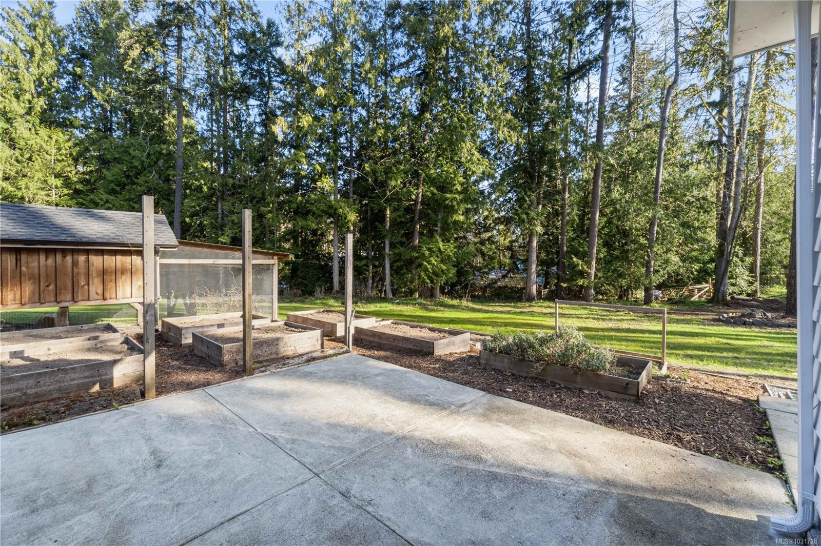 1007 Fabrick Dr, Qualicum Beach, BC