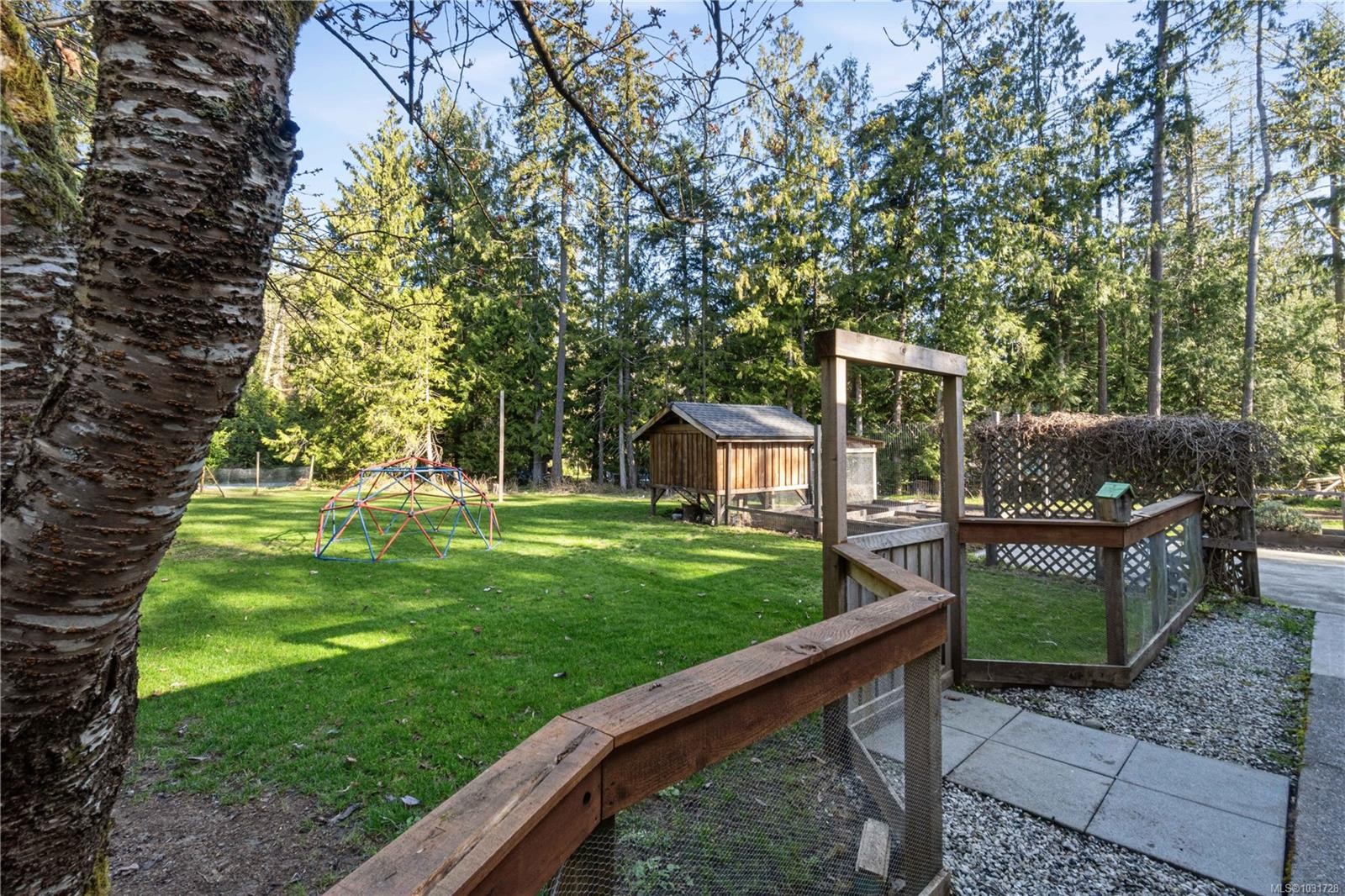 1007 Fabrick Dr, Qualicum Beach, BC