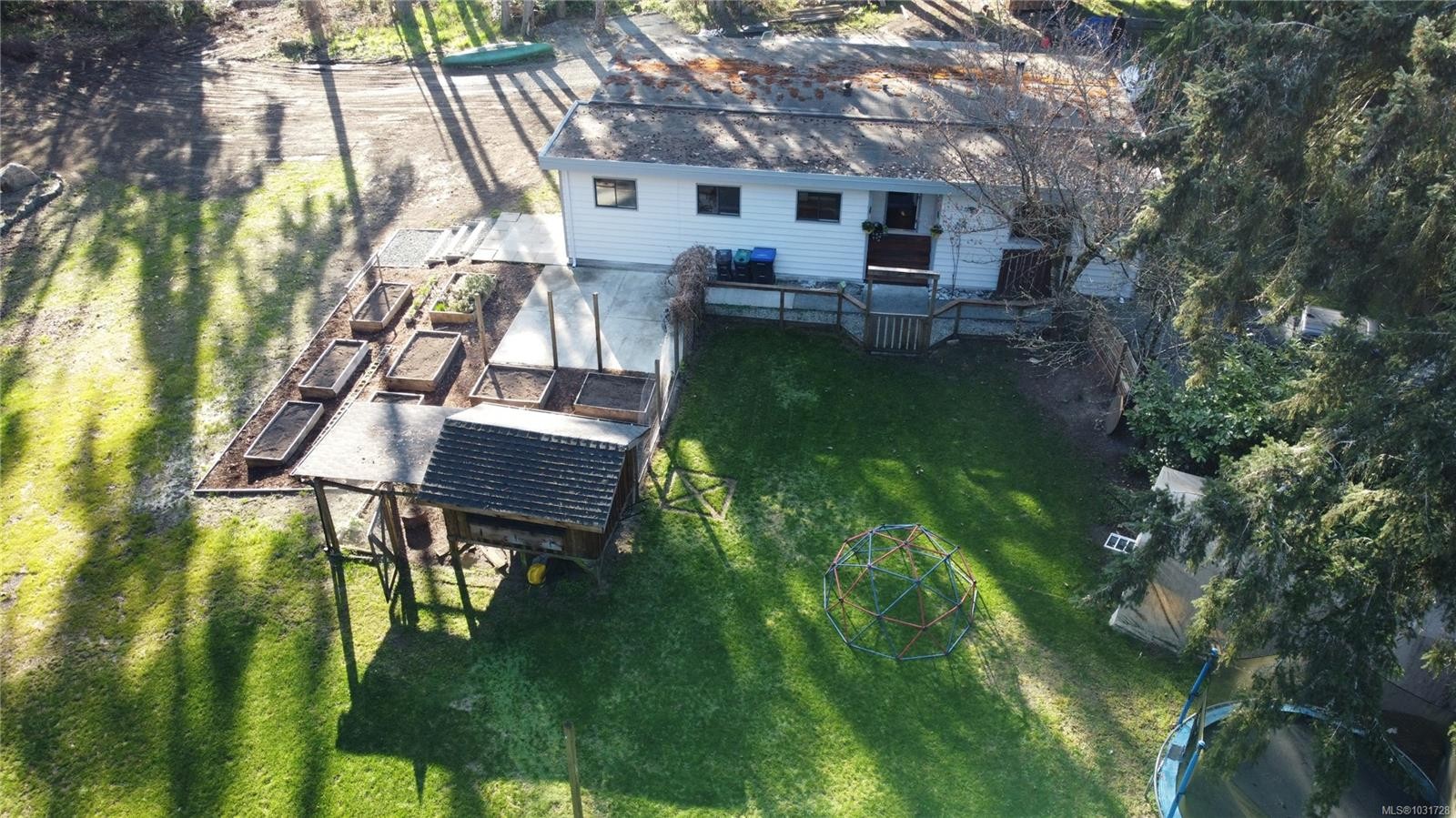 1007 Fabrick Dr, Qualicum Beach, BC