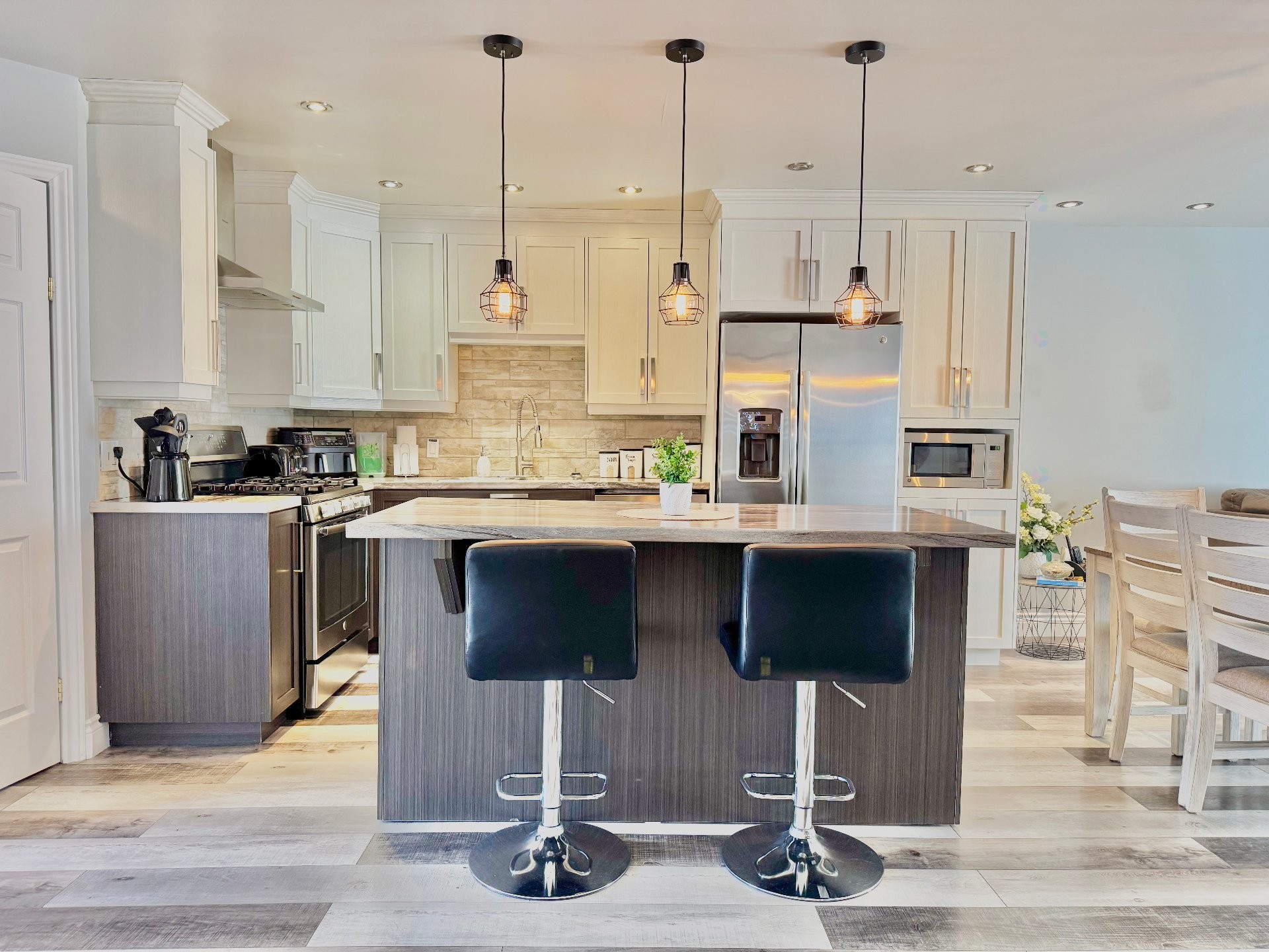 Autre - 456 Route 199, Les Îles-De-La-Madeleine, QC - Indoor Photo Showing Kitchen With Upgraded Kitchen