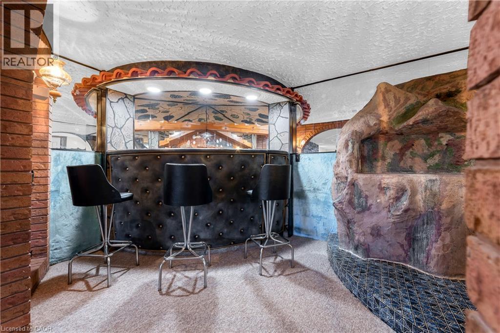 11 Forest Hill Crescent, Hamilton, ON - Photo Showing Other Room