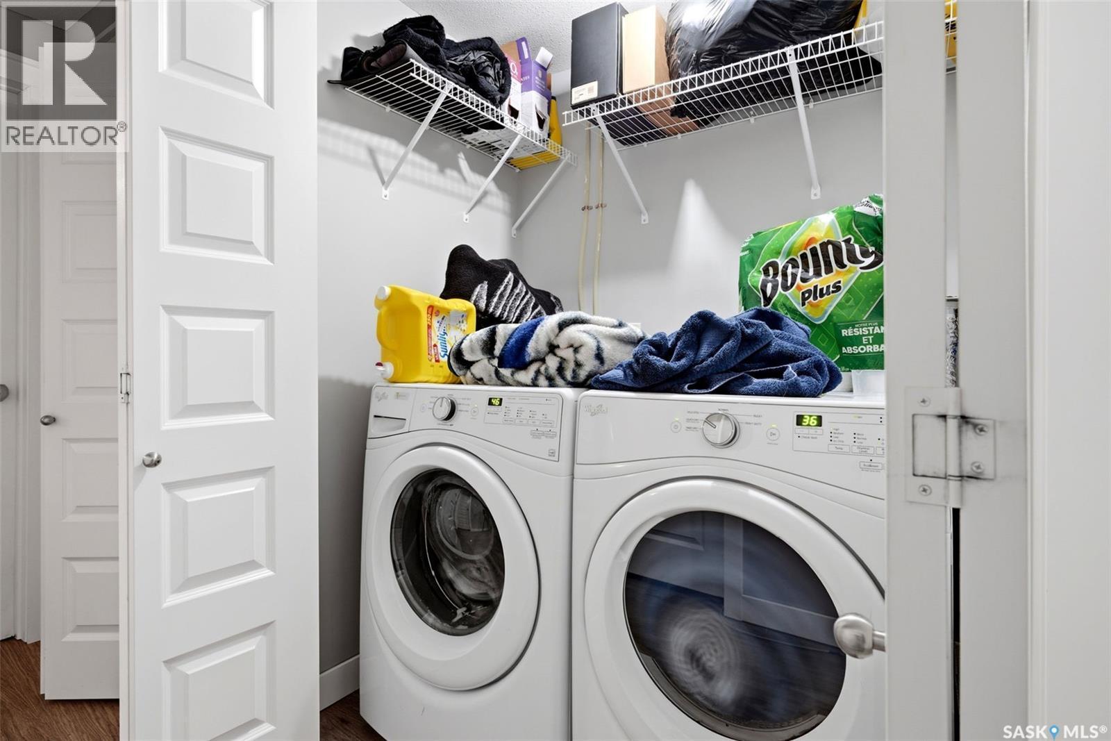 960 Wallace Street, Regina, SK - Indoor Photo Showing Laundry Room