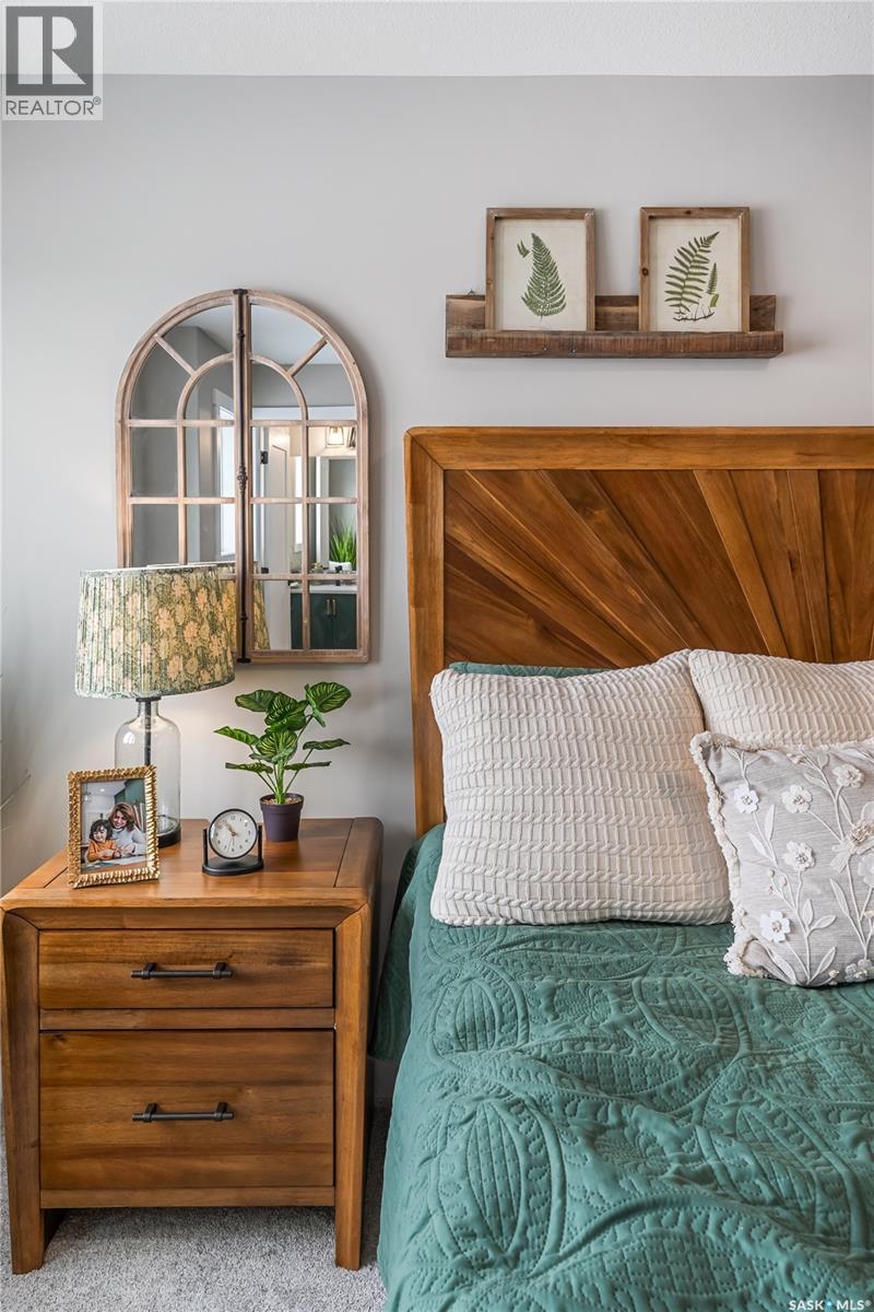 210 Yuel Lane, Saskatoon, SK - Indoor Photo Showing Bedroom