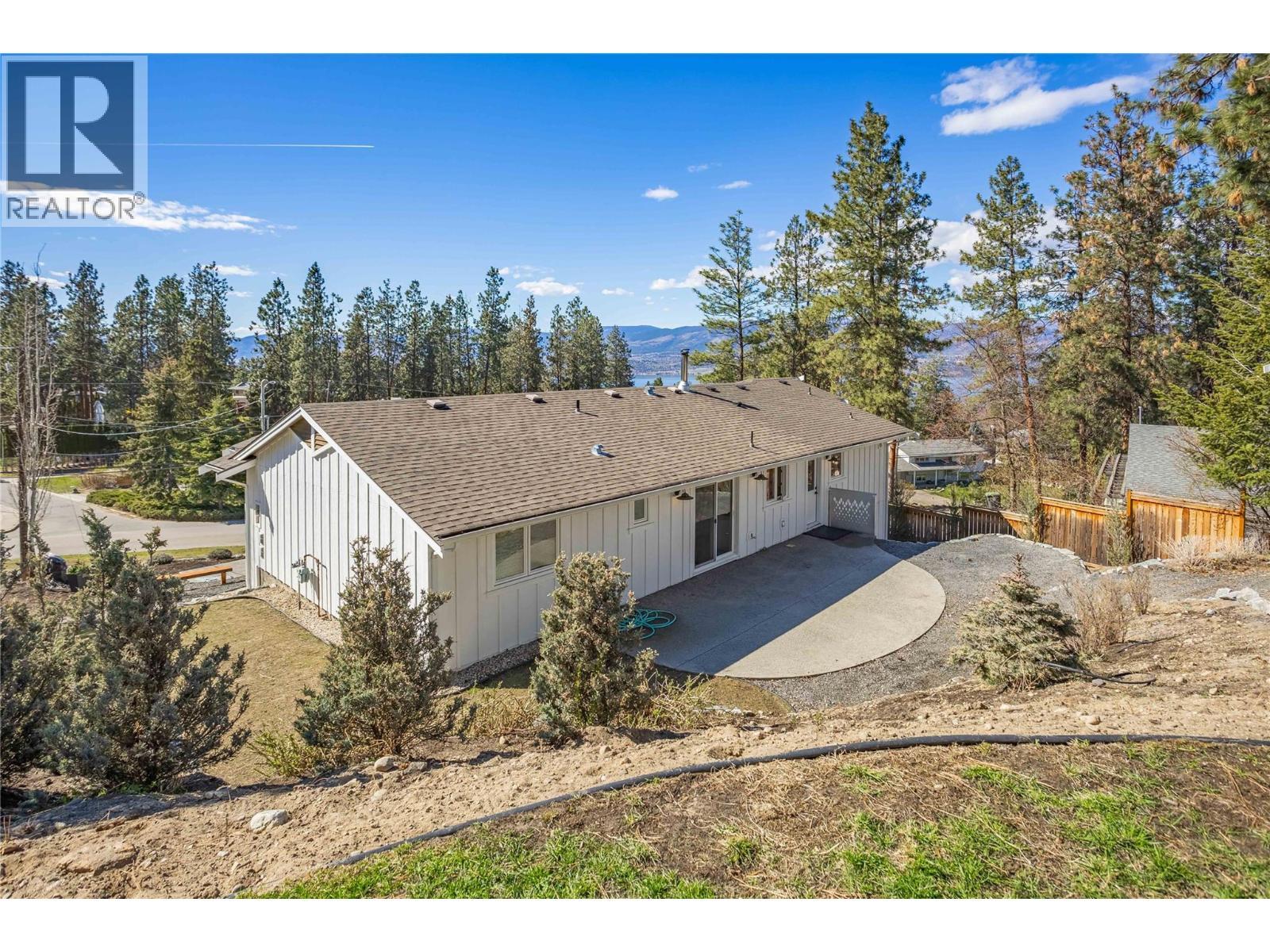 488 Sheila Crescent, Kelowna, BC - Outdoor