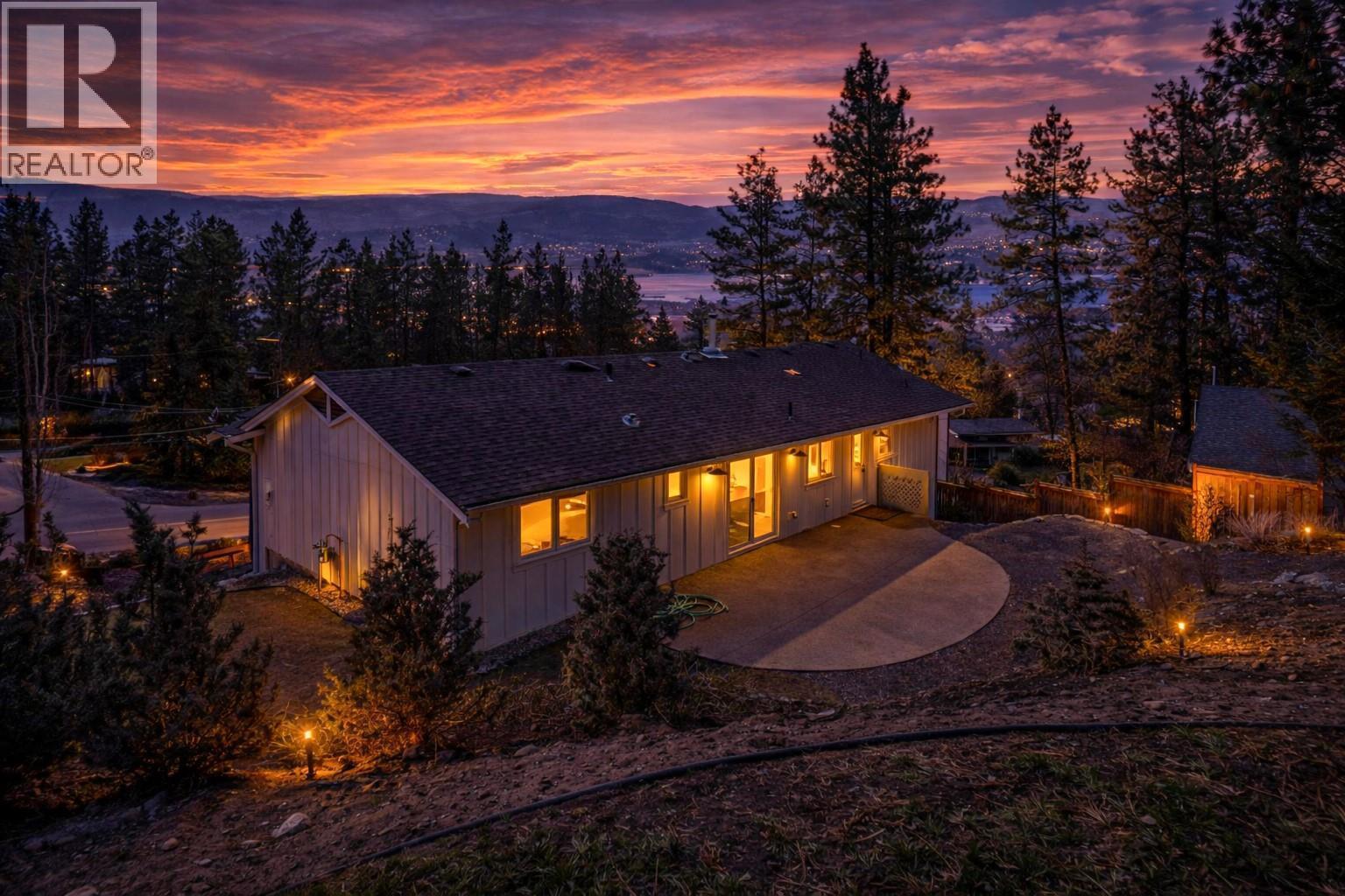 488 Sheila Crescent, Kelowna, BC - Outdoor With View