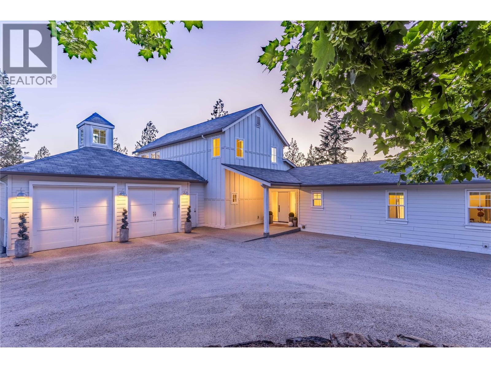 Modern Farmhouse living - 2376 Saucier Road, Kelowna, BC - Outdoor