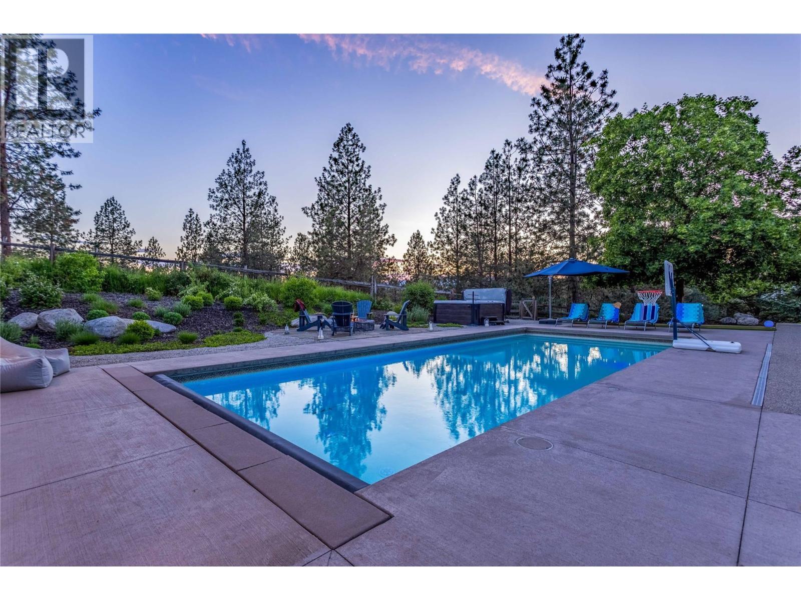 2376 Saucier Road, Kelowna, BC - Outdoor With In Ground Pool With Backyard