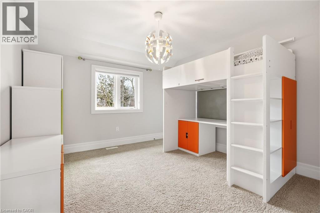 991 Glenwood Avenue, Burlington, ON - Indoor