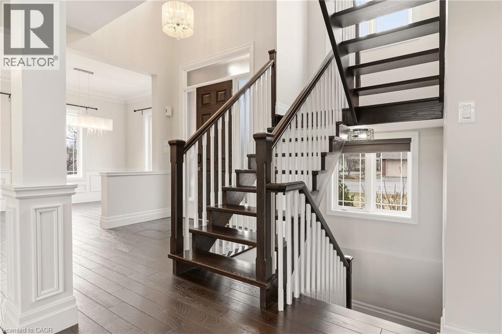 991 Glenwood Avenue, Burlington, ON - Indoor Photo Showing Other Room