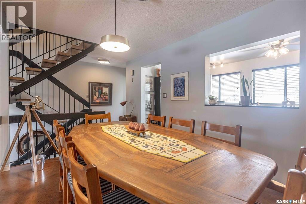 52 455 Pinehouse Drive, Saskatoon, SK - Indoor Photo Showing Dining Room