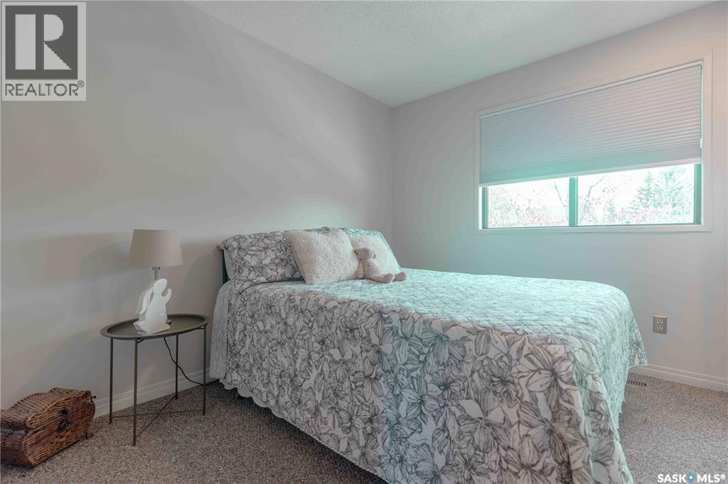 52 455 Pinehouse Drive, Saskatoon, SK - Indoor Photo Showing Bedroom
