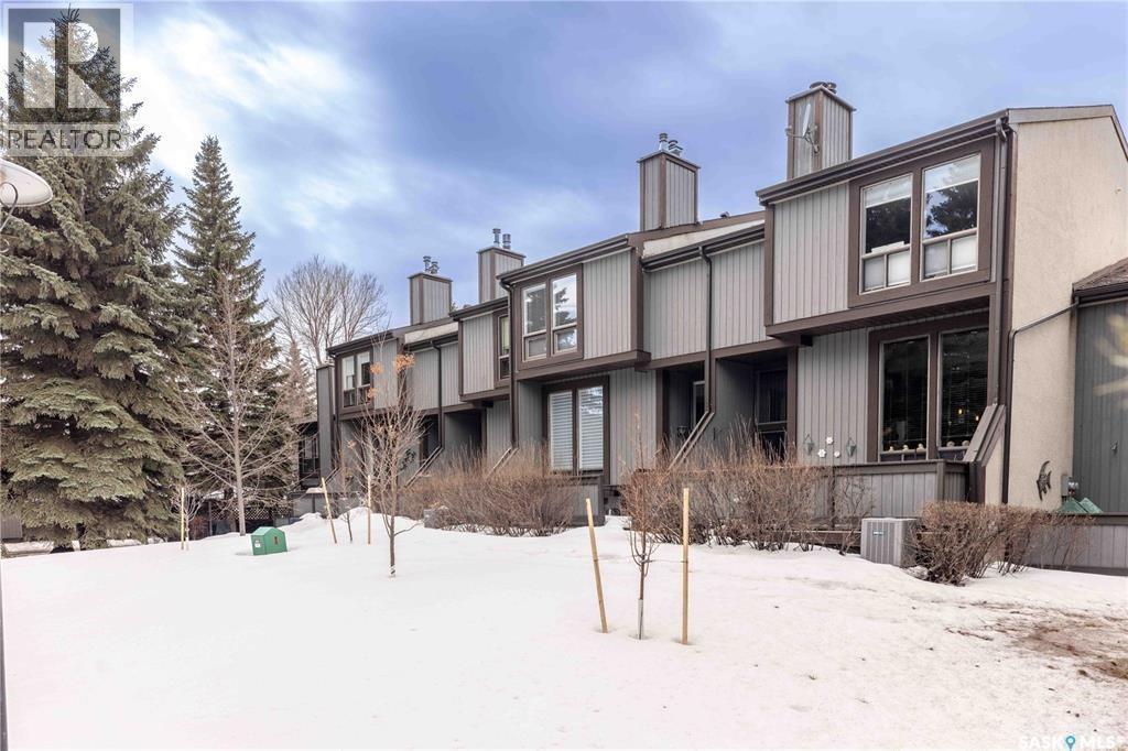 52 455 Pinehouse Drive, Saskatoon, SK - Outdoor