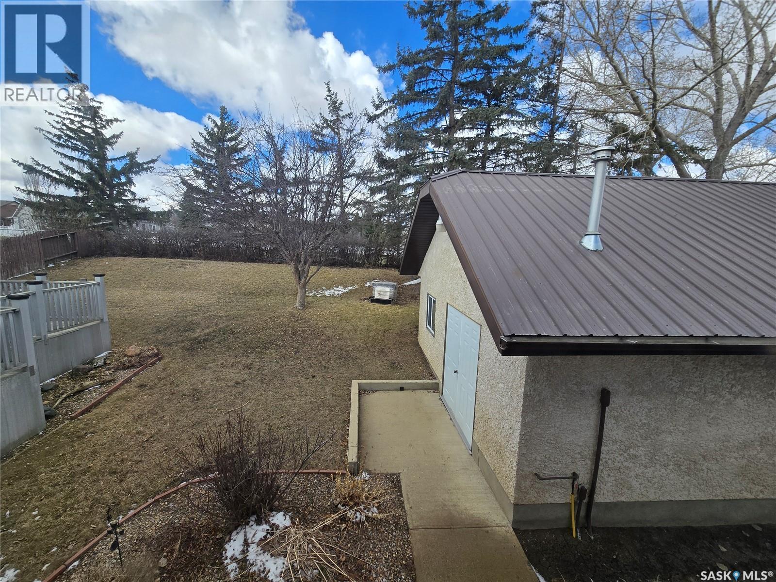 474 Steele Crescent, Swift Current, SK - Outdoor