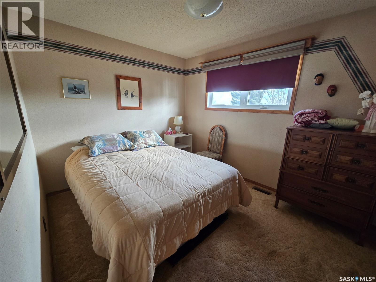 474 Steele Crescent, Swift Current, SK - Indoor Photo Showing Bedroom