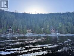 27 Crescent Bay Sicamous, BC V0E 2V0