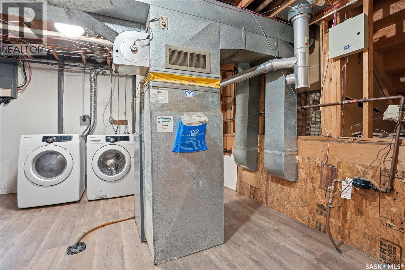 3 Carson Road, Regina, SK - Indoor Photo Showing Laundry Room