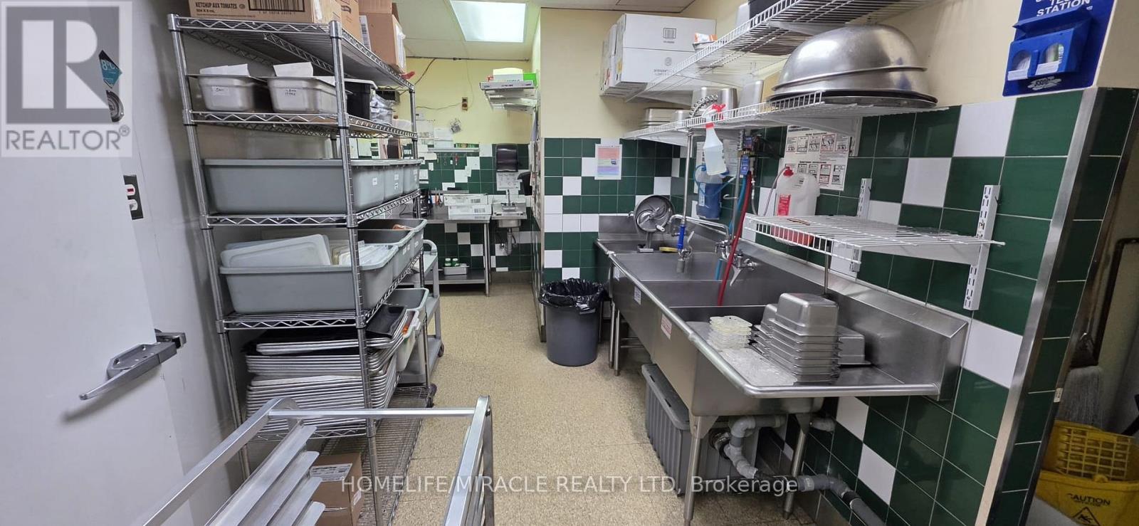 6465 Airport Road, Mississauga, ON