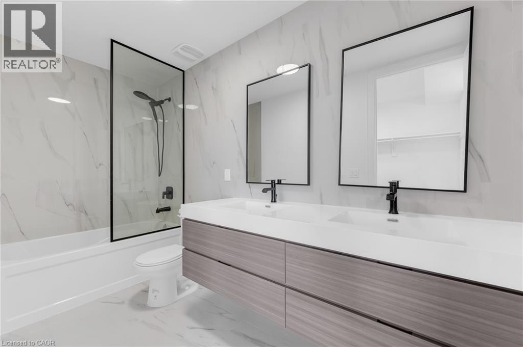146 Everett Common, St. Catharines, ON - Indoor Photo Showing Bathroom