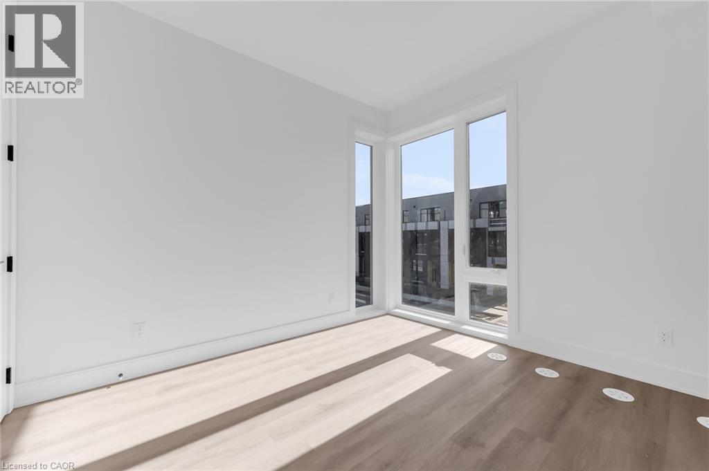 88 Everett Common, St. Catharines, ON - Indoor Photo Showing Other Room