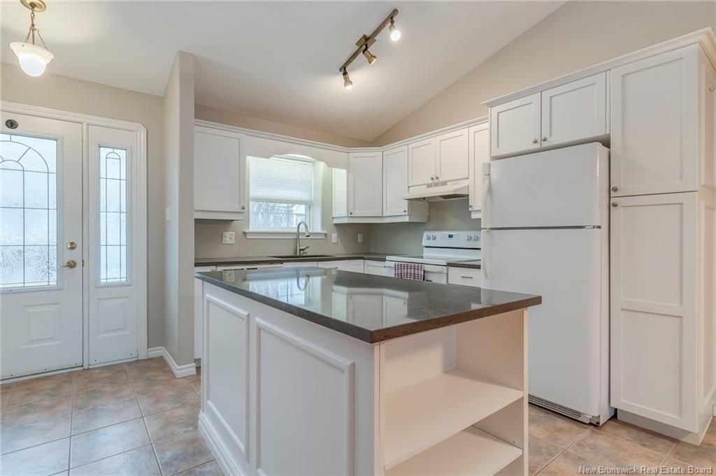 6-354 Amirault St, Dieppe, NB